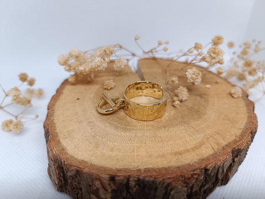 Bague Breloque Rond Barré Martelé - Doré