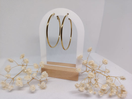 Boucles d’oreilles créoles dorées – 40 mm