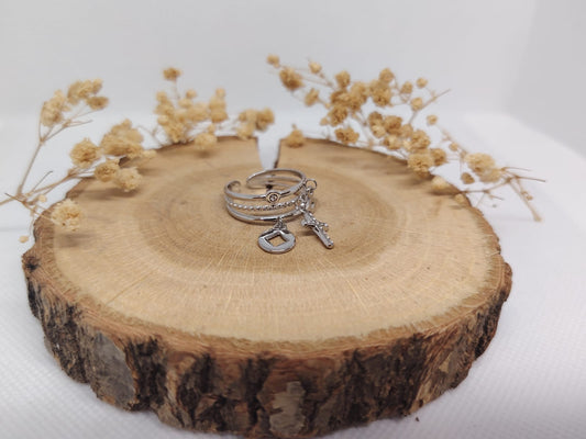 Bague Multi-Anneaux avec Breloques en Acier Inoxydable – Élégance & Symbolique