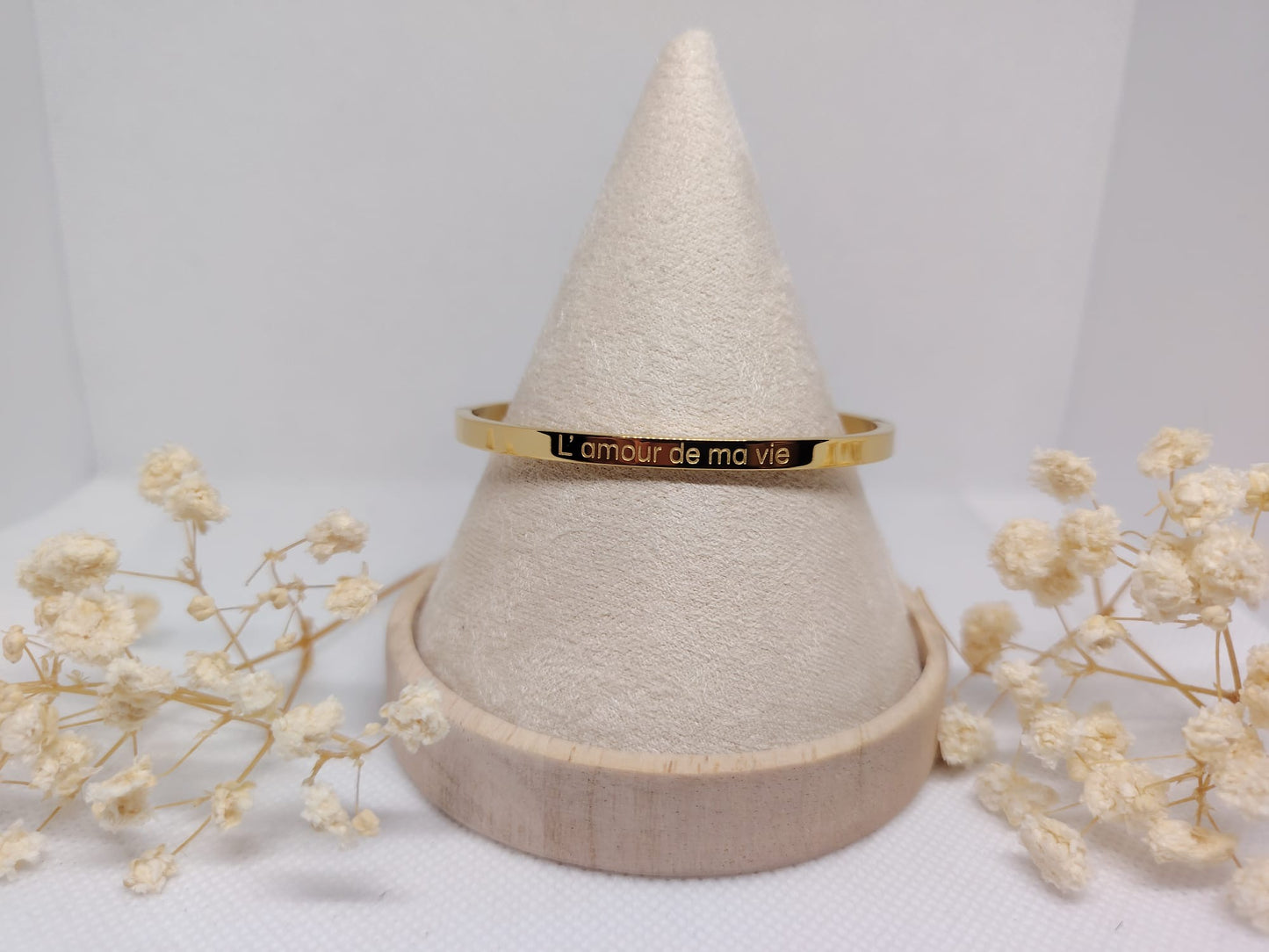 Bracelet Jonc Gravé « L’amour de ma vie » – Acier Inoxydable Doré