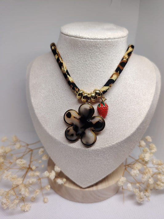 Collier Fleur & Fraise – Style Léopard – Acier inoxydable