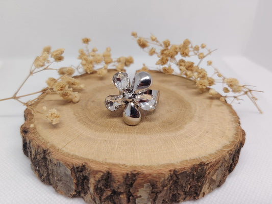 Bague Fleur en Acier Inoxydable – Élégance & Brillance