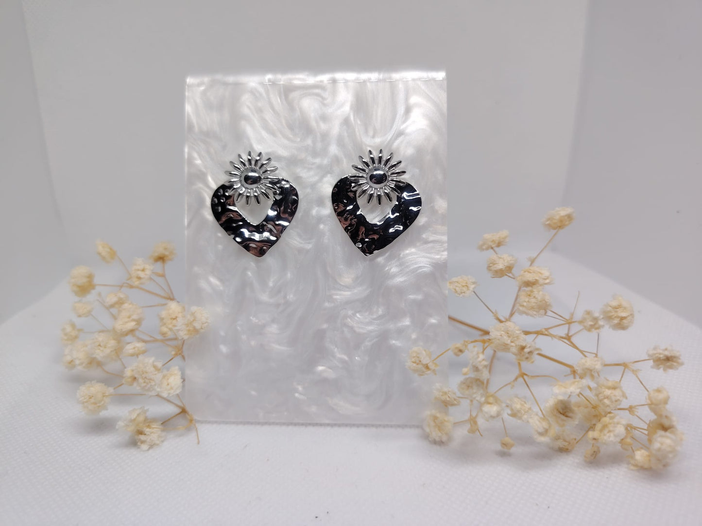 Boucles d’oreilles cœur & fleur – Acier inoxydable