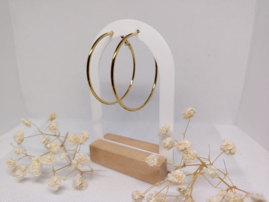 Boucles d’oreilles créoles dorées – 40 mm