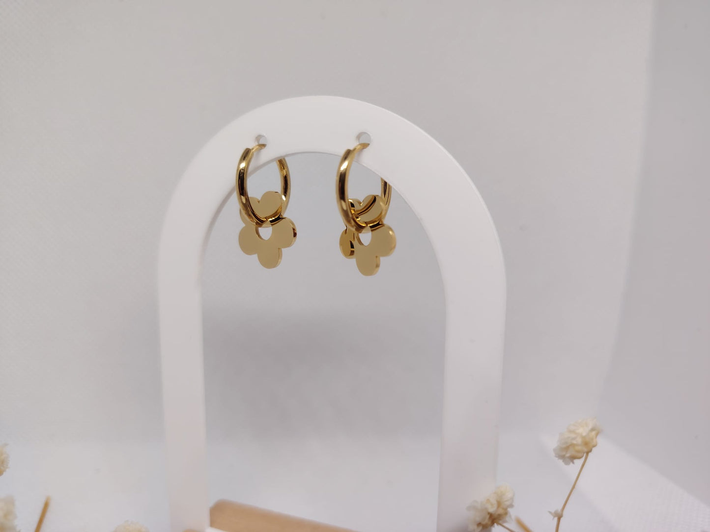 Boucles d’oreilles Trèfle Doré – Acier Inoxydable