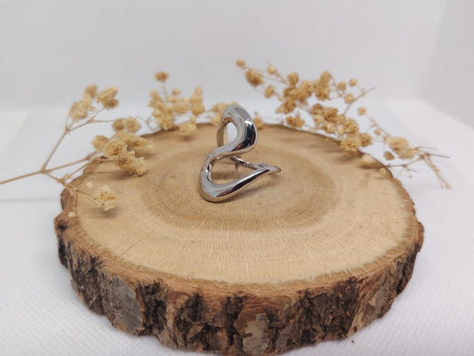 Bague Design Ondulé en Acier Inoxydable – Élégance Moderne