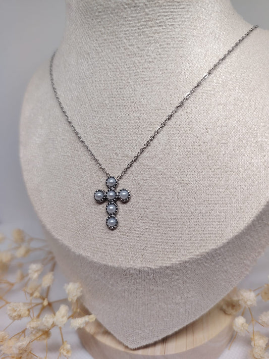 Collier Croix Perlé – Acier Inoxydable Argenté