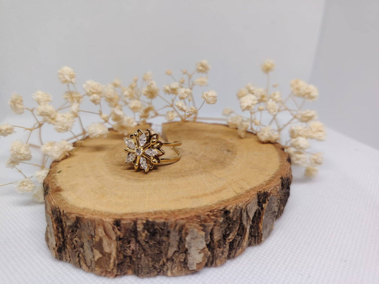 Bague Rotative Anti-Stress Fleur Dorée – Acier Inoxydable